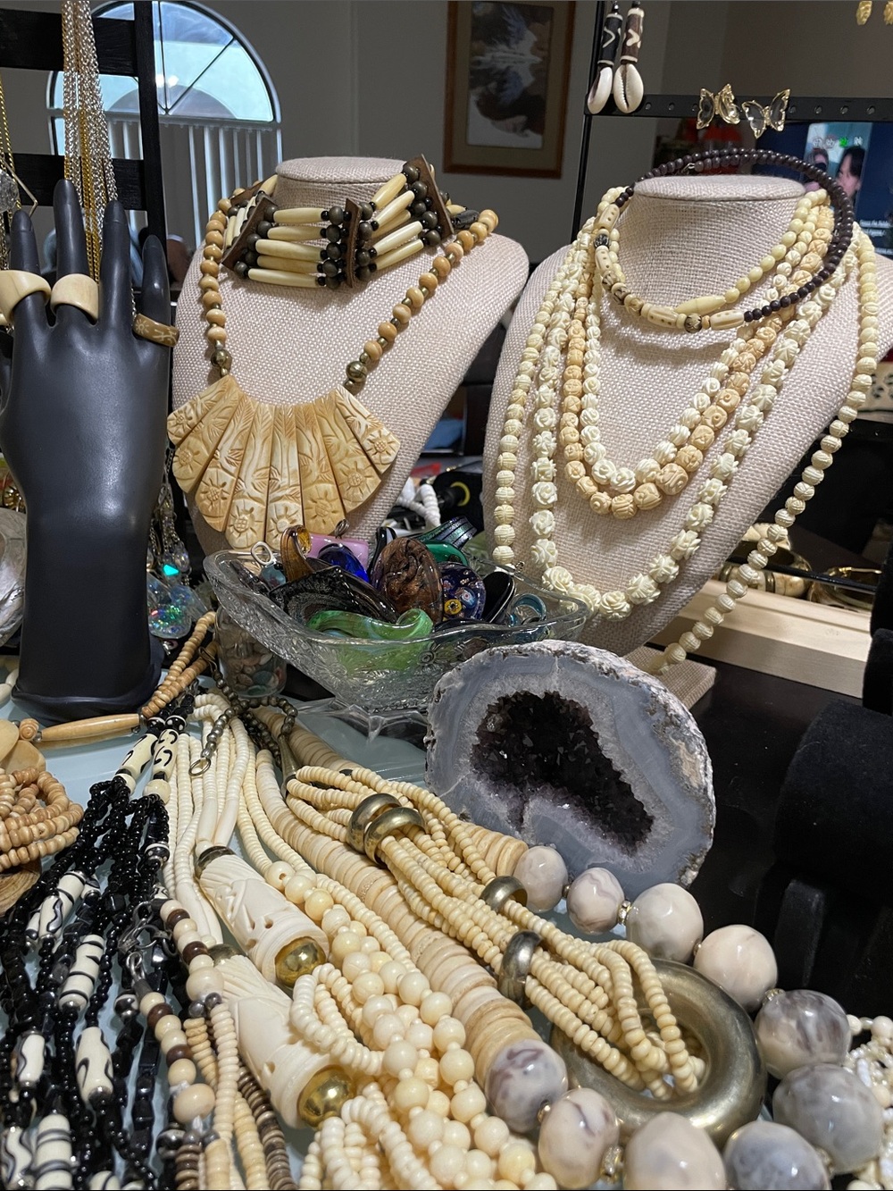 Bone jewelry show preview 6/23/2026 - Picture 4 of 11